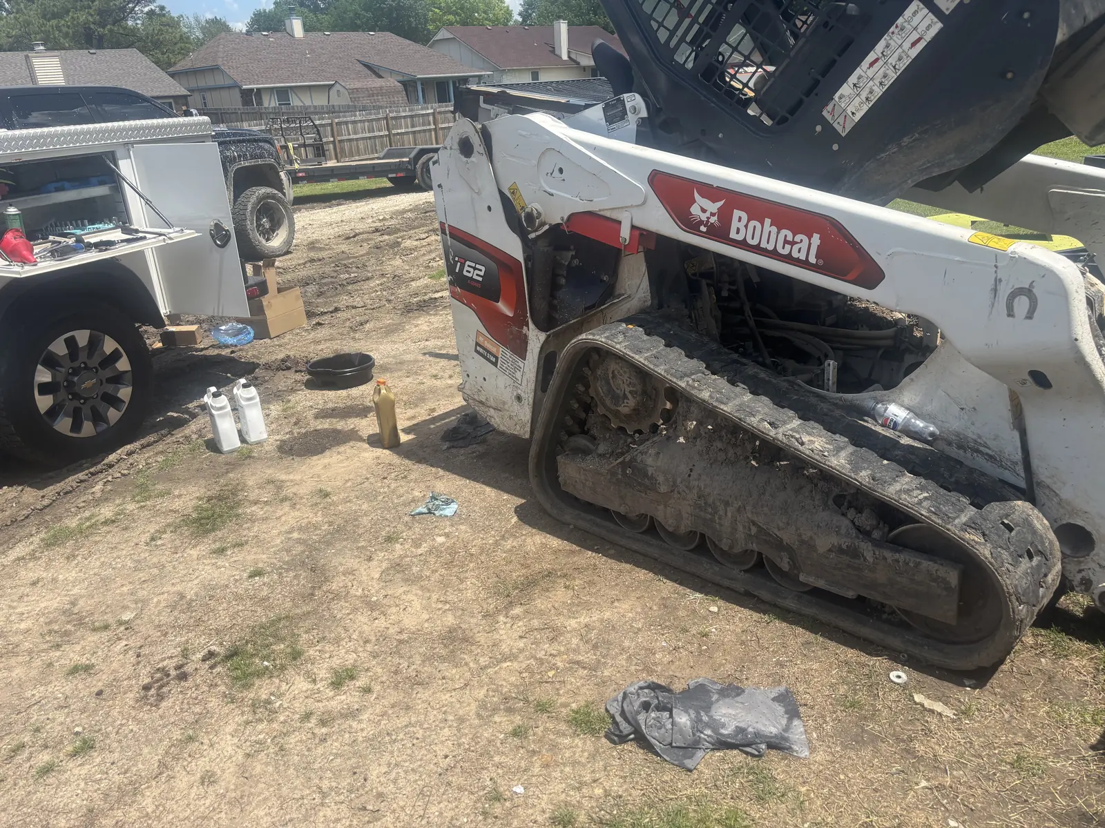 Bobcat compact track loader undercarriage service